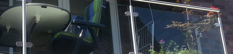 Glasklemmen / Glashalter für ESG-Glasscheiben, VSG aus TVG-Glasscheiben oder Kunststoffglas. Für den Innen- & Außenbereich.